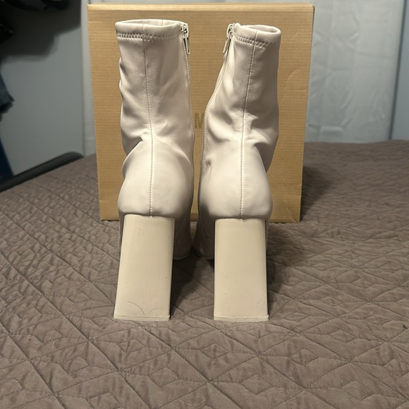 Steve Madden ankle booties - Ticker in bone - Picture 4 of 7